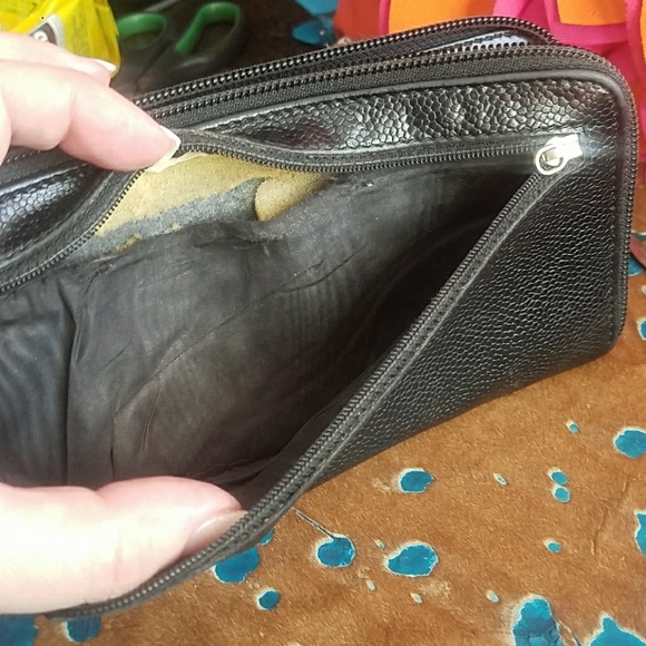 Authentic Chanel wallet - Picture 7 of 8